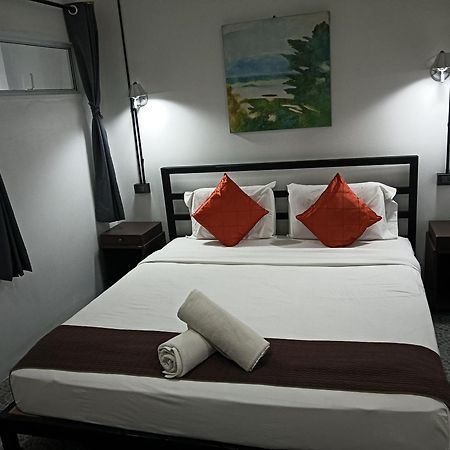 White Jail At Koh Tao Hostel Ngoại thất bức ảnh