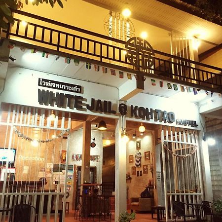 White Jail At Koh Tao Hostel Ngoại thất bức ảnh