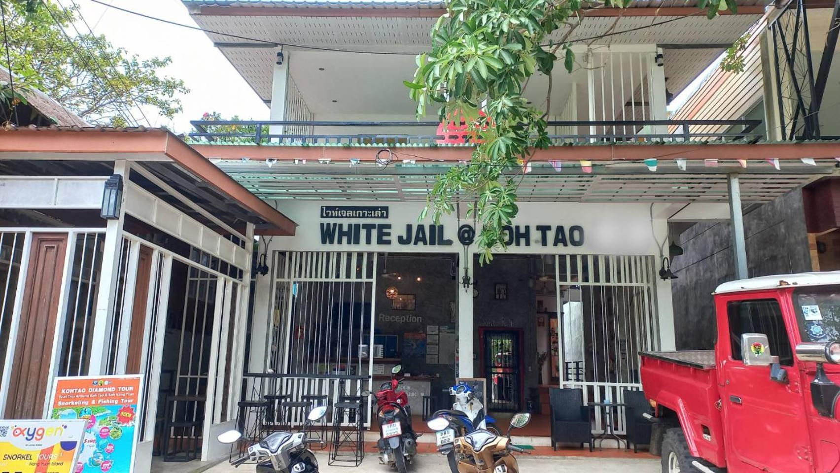 White Jail At Koh Tao Hostel Ngoại thất bức ảnh