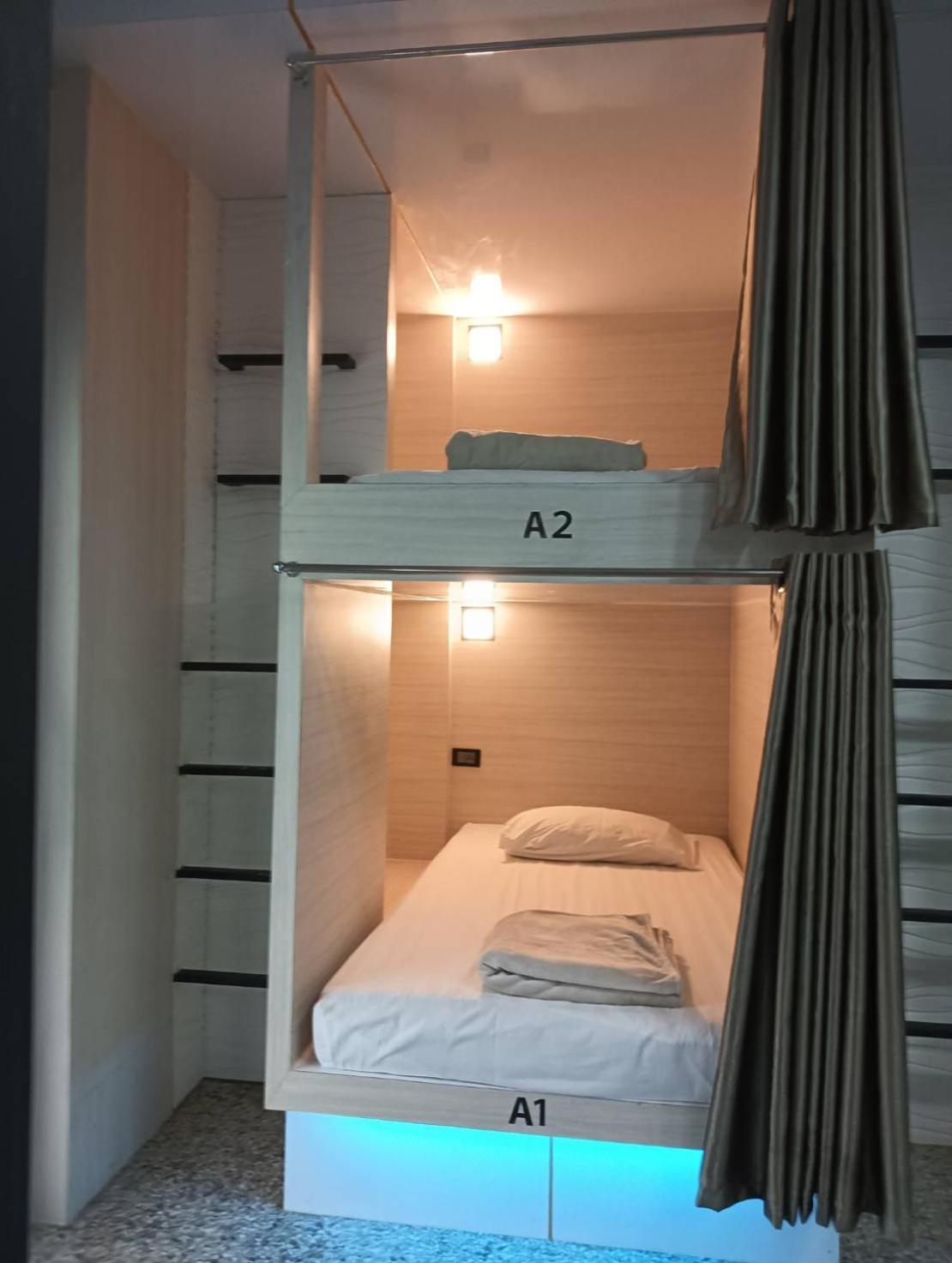 White Jail At Koh Tao Hostel Ngoại thất bức ảnh
