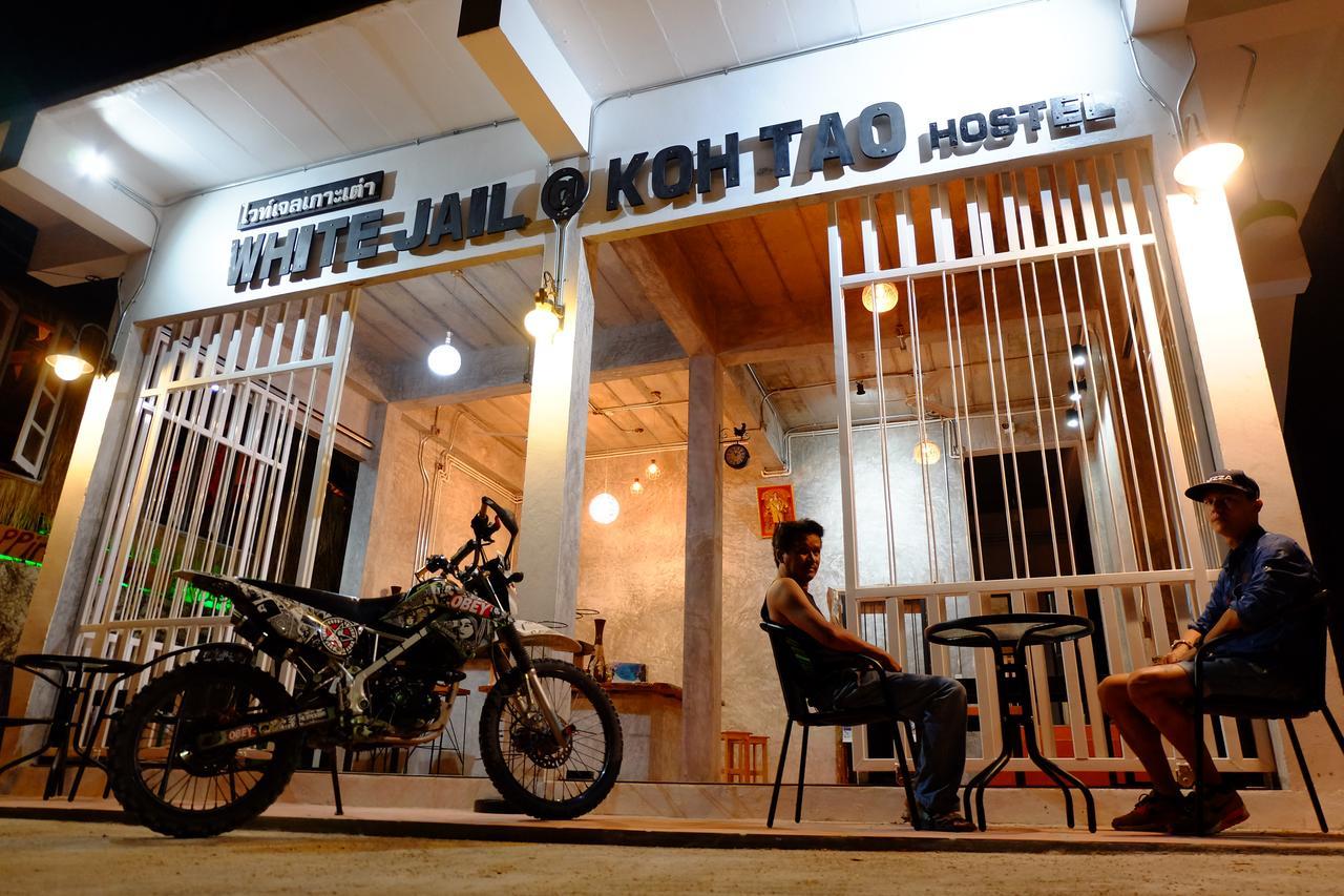 White Jail At Koh Tao Hostel Ngoại thất bức ảnh