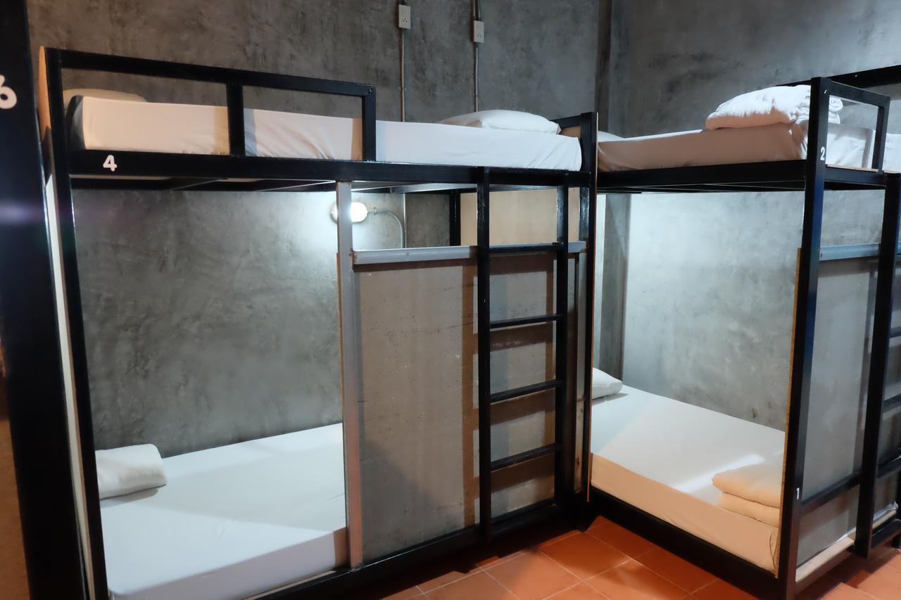 White Jail At Koh Tao Hostel Ngoại thất bức ảnh